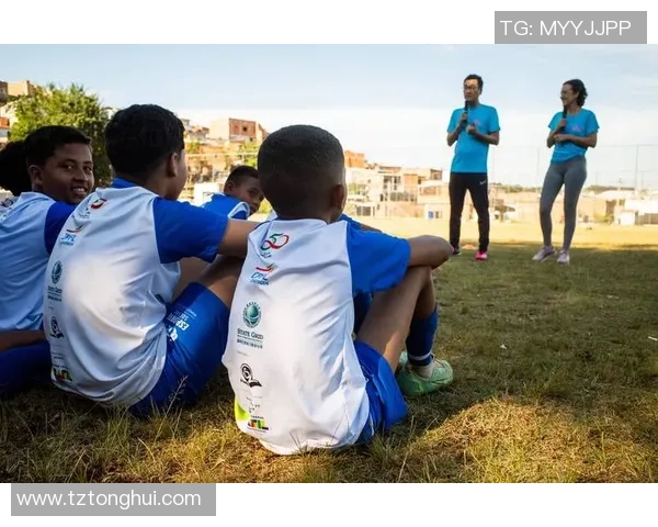 足球明星眼中的足球魅力与梦想追逐的真实写照 足球明星眼中的足球魅力与梦想追逐的真实写照