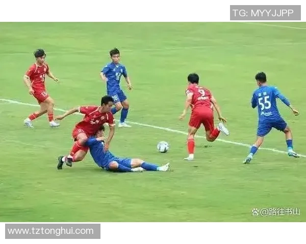 足球赛2中的足球明星们展现激情与才华的精彩瞬间与背后故事