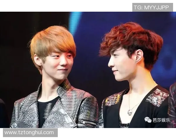 鹿晗与足球明星同框合影展现运动魅力与青春活力的精彩瞬间 鹿晗与足球明星同框合影展现运动魅力与青春活力的精彩瞬间