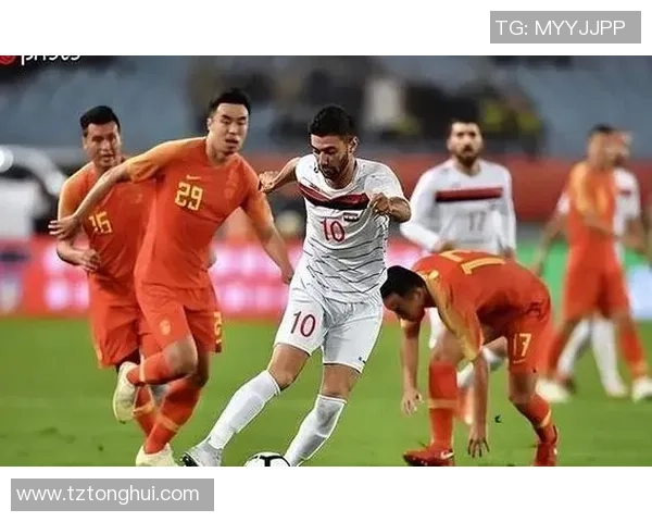 重庆足球队团队协作引发热议球迷对战术配合和球员表现的不同看法 重庆足球队团队协作引发热议球迷对战术配合和球员表现的不同看法